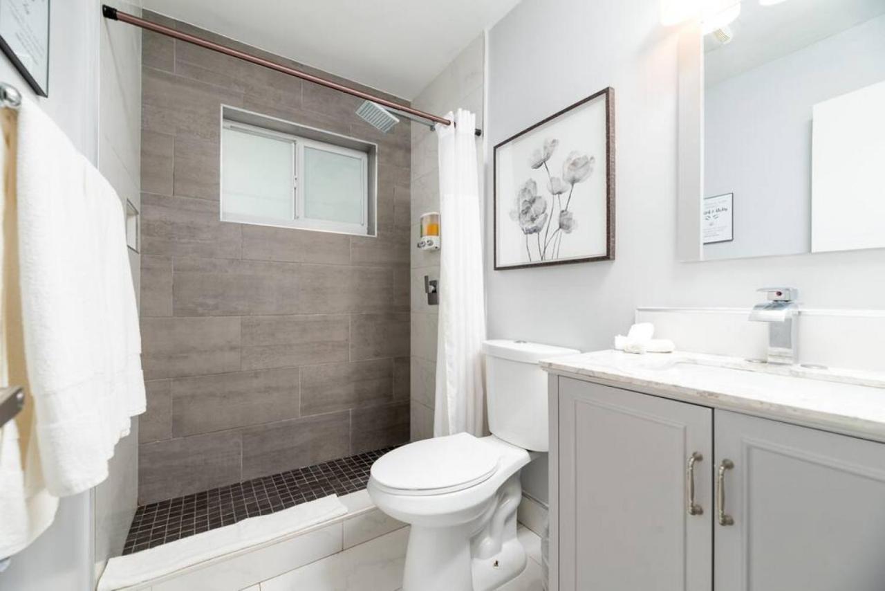 The Palms At Middle River Terrace 3 Fort Lauderdale Extérieur photo